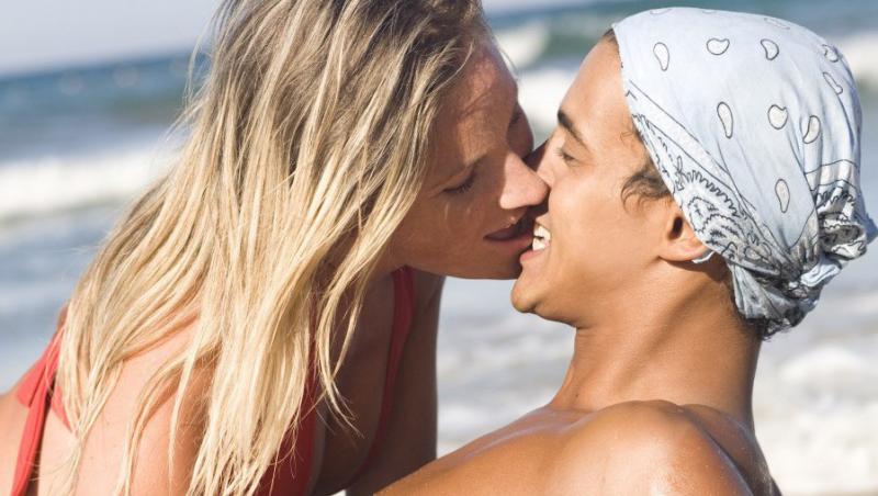 Cinci beneficii surprinzatoare ale sarutului