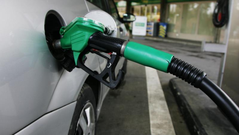 Petrol mai ieftin: si benzina si motorina ar trebui sa se ieftineasca