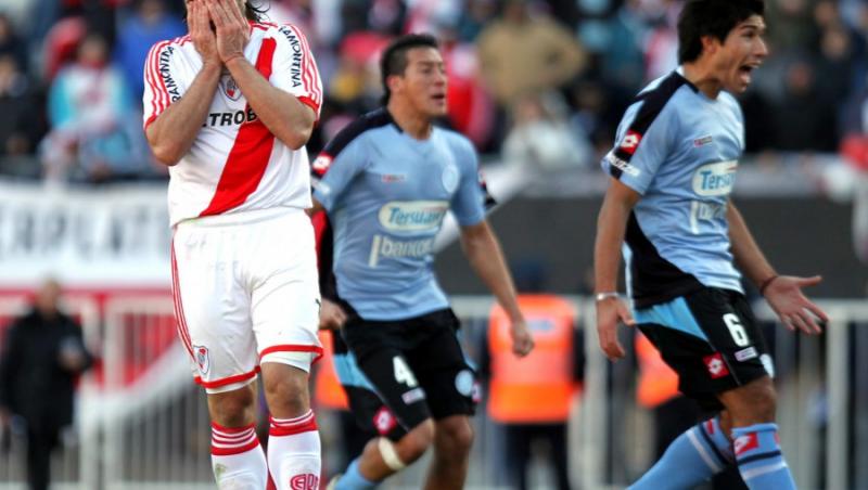 VIDEO! & FOTO! River Plate retrogradeaza pentru prima data in istoria de 110 ani. Haos pe strazile din Buenos Aires