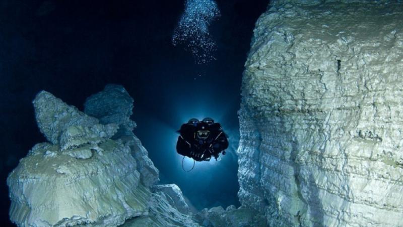 FOTO! „Tara Minunilor” de sub ape. Vezi imagini fascinante ale celei mai lungi pesteri subacvatice din lume!