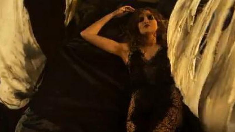 FOTO! Iulia Albu apare in videoclipul 