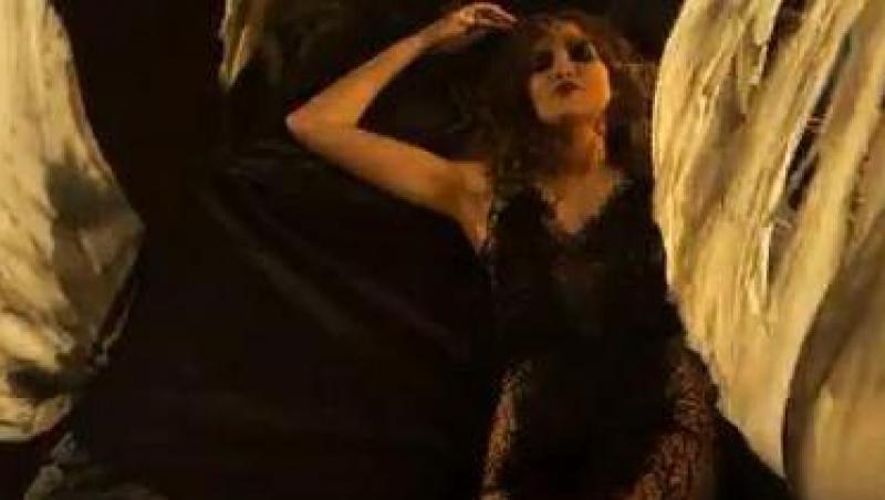 FOTO! Iulia Albu apare in videoclipul 