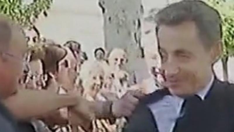 VIDEO! Nicolas Sarkozy, atacat de un barbat intr-o vizita de lucru!