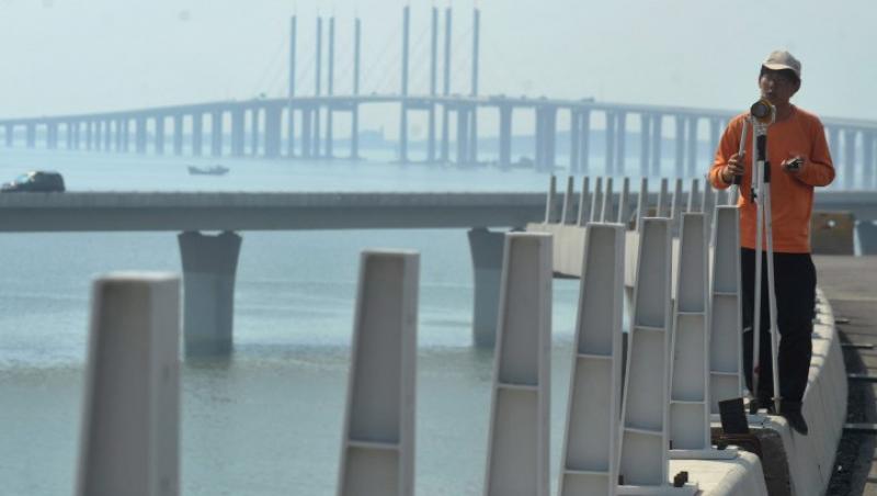 VIDEO! Cel mai lung pod din lume a fost inaugurat in China