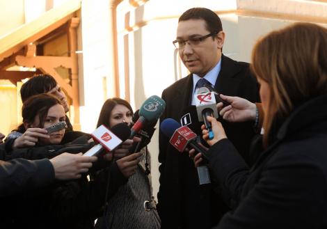 Victor Ponta: "USL va depune motiune de cenzura la asumarea raspunderea pe Legea minoritatilor"