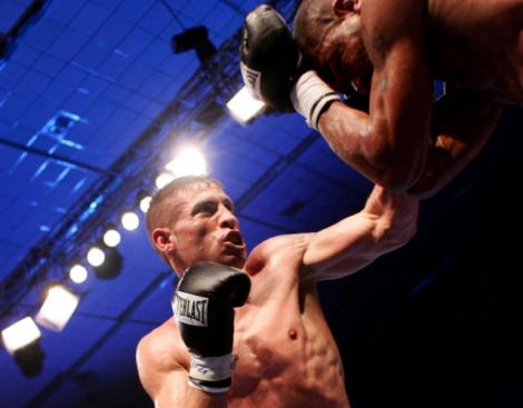 Viorel Simion va lupta pentru centura WBC cu filipinezul Talape