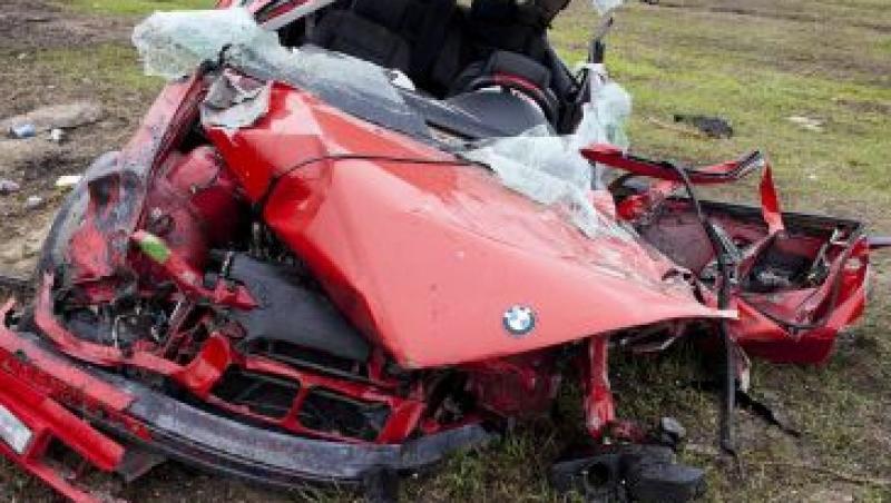 Accident rutier grav in Cluj: Noua oameni au fost raniti, dupa ce doua masini s-au ciocnit frontal