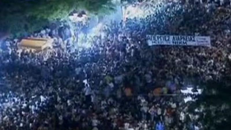 VIDEO! 80 de mii de protestatari pe strazile Atenei