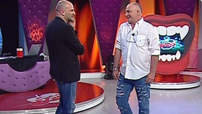 VIDEO! Uite-l pe Mircea Stoian cu blugii taiati!