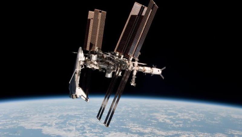Premiera: NASA a publicat imagini cu o naveta americana conectata la ISS
