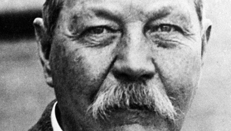 Primul roman al lui Sir Arthur Conan Doyle, publicat in premiera la toamna