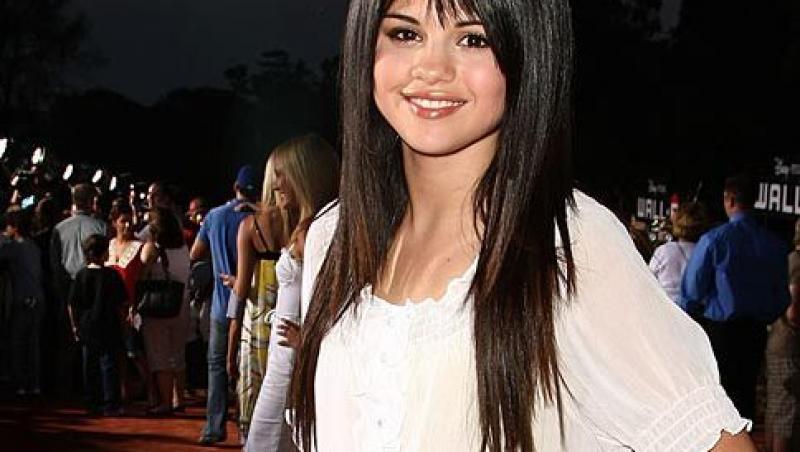VIDEO! Selena Gomez isi surprinde fanii cu o noua melodie!