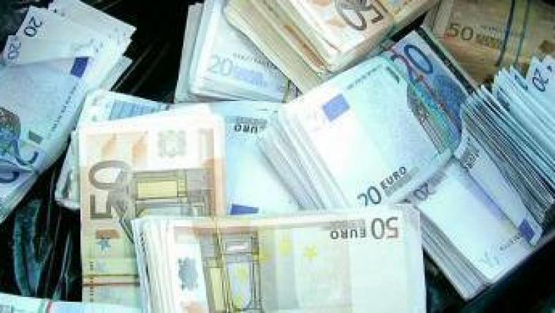 Timisoara: O batrana a aruncat 10 mii de euro la gunoi! Din neatentie!