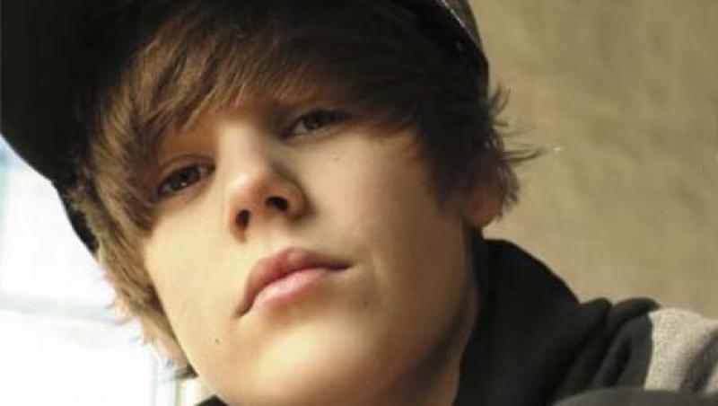 FOTO! Uite-o pe clona lui Justin Bieber in varianta feminina!