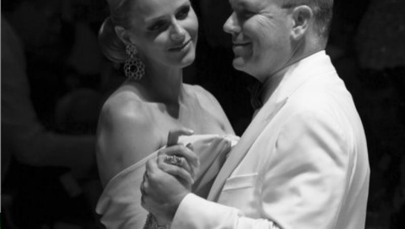 Printul Albert s-a casatorit civil cu Charlene Wittstock! Urmareste aici toate momentele ceremoniei!