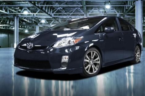 FOTO! Editie limitata Toyota Prius Plus Performance