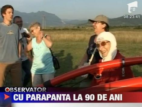 VIDEO! O brasoveanca de 90 de ani a zburat cu motoparapanta!