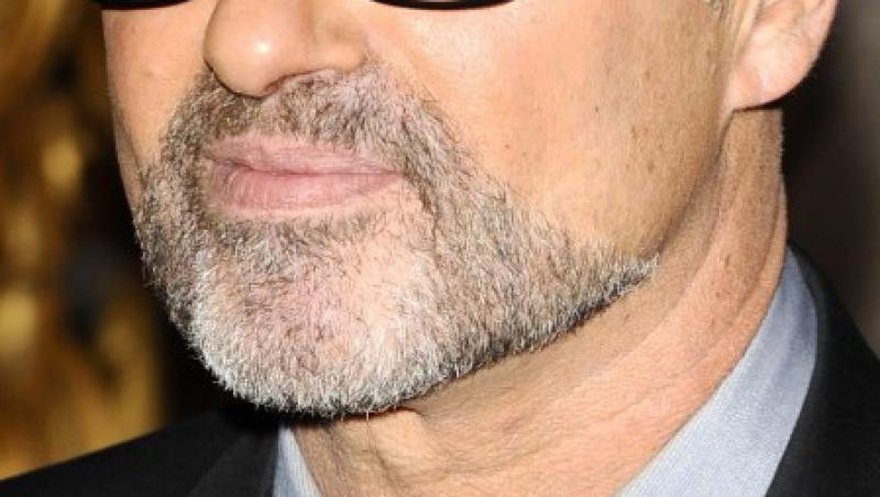 George Michael a sarbatorit inchiderea tabloidului News of the World