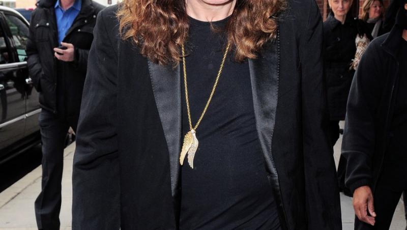 Ozzy Osbourne si-a sarbatorit aniversarea casatoriei... la pat