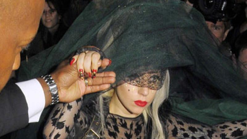 VIDEO! Lady Gaga, atacata cu oua la Sydney