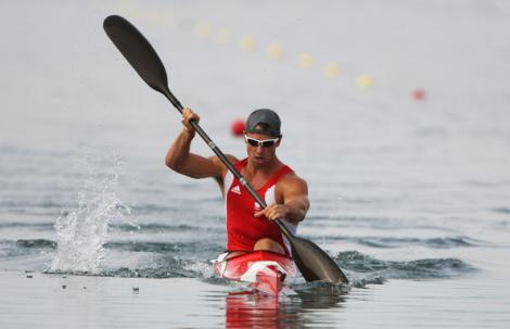 VIDEO! Caiac-canoe, un sport dur pentru barbati puternici