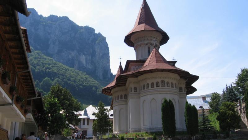 VIDEO! Descopera manastirile din nordul Transilvaniei!