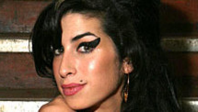 Amy Winehouse, sex la telefon cu fostul sot