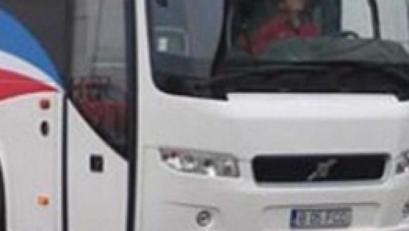 Un autocar plin cu suporterii echipei Otelul Galati s-a facut scrum