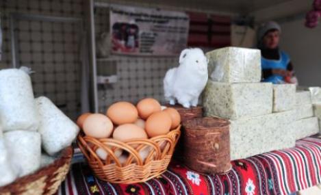 Canicula "topeste" profitul comerciantilor din piete cu pana la 50%