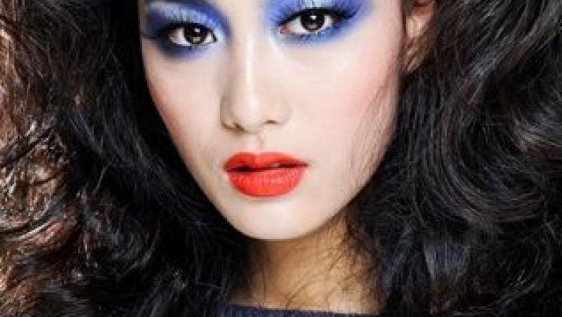 FOTO! Cele mai frumoase coafuri si machiaje de la Saptamana Modei Haute Couture