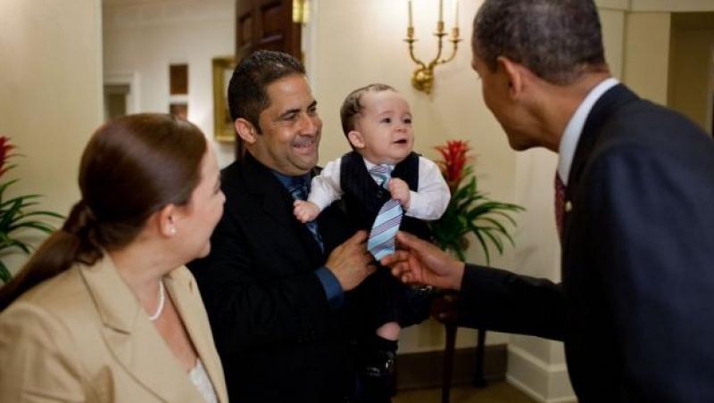 FOTO! Vezi ce face Barack Obama in spatele camerelor la Casa Alba!