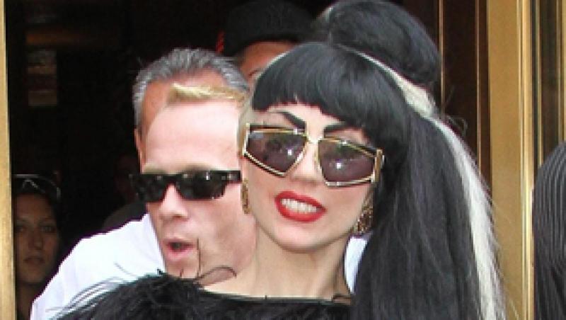 FOTO! Lady Gaga s-a impacat cu fostul iubit, Luc Carl