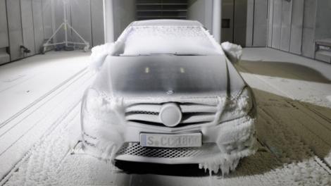 VIDEO! Cum isi testeaza meteorologic masinile Mercedes Benz