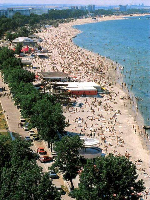 VIDEO! S-au scumpit cazarile la mare