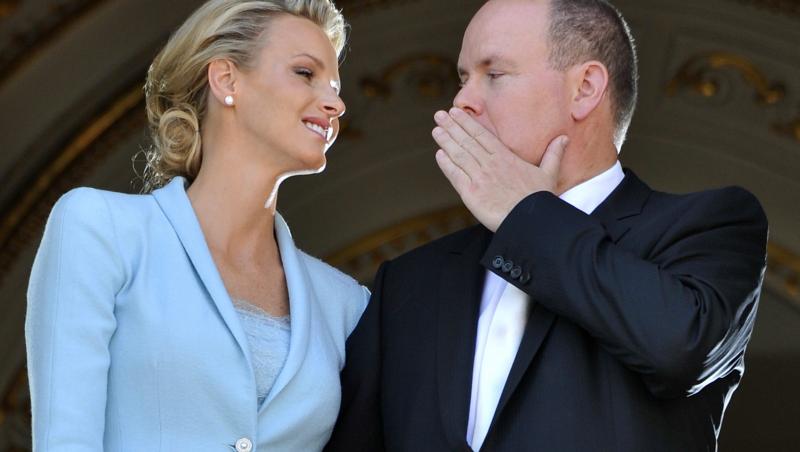 FOTO! Printul Albert de Monaco si Printesa Charlene s-au sarutat incontinuu!