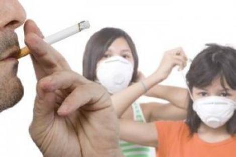 Studiu: Fumatul pasiv afecteaza auzul adolescentilor