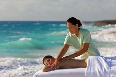 Masajul pe plaja - tehnica de relaxare