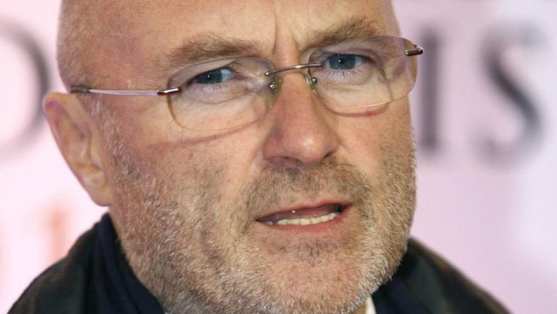 Phil Collins a parasit o ceremonie de premiere din cauza durerilor de spate