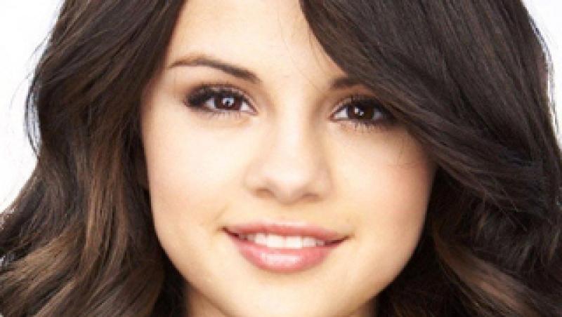 VIDEO! 4 secrete pe care nu le stiai despre Selena Gomez!