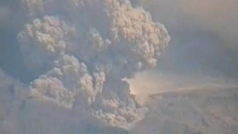 VIDEO! Vulcanul Kizimen din Kamceatka a erupt: Cod galben pentru cursele aeriene
