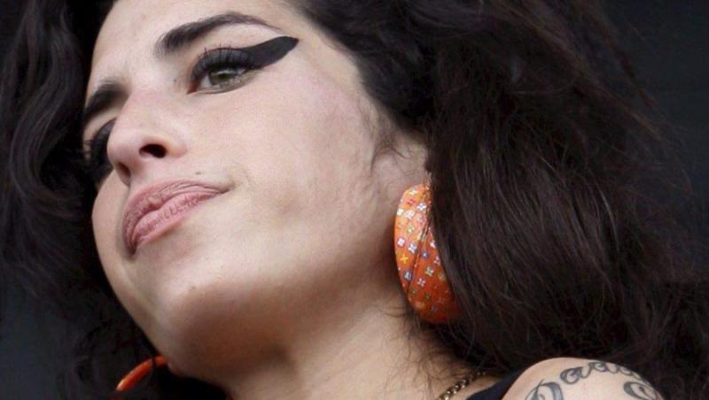 Amy Winehouse, gasita moarta in apartamentul sau din Londra