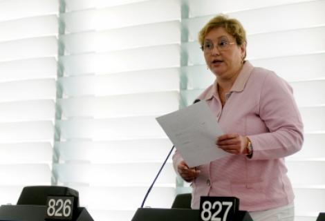 Renate Weber cere Comisiei Europene o reactie privind restrictiile impuse de Spania pentru romani