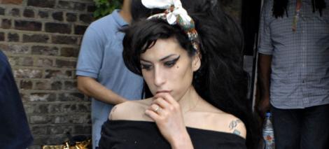Ultimele ore din viata lui Amy Winehouse: "Parea deja moarta!"