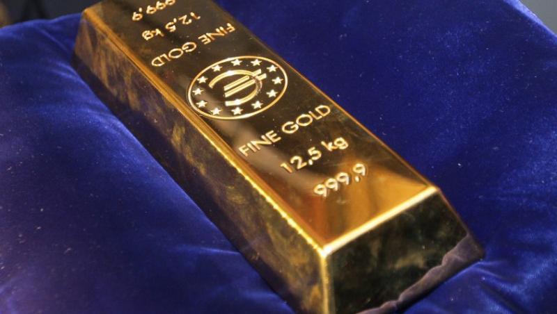 Divergentele din Statele Unite duc pretul aurului la peste 1.620 de dolari pe uncie