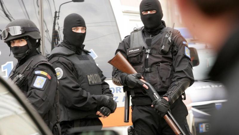 Patru teroristi, printre care si liderul unei grupari islamice, retinuti in Bucuresti si Maldive