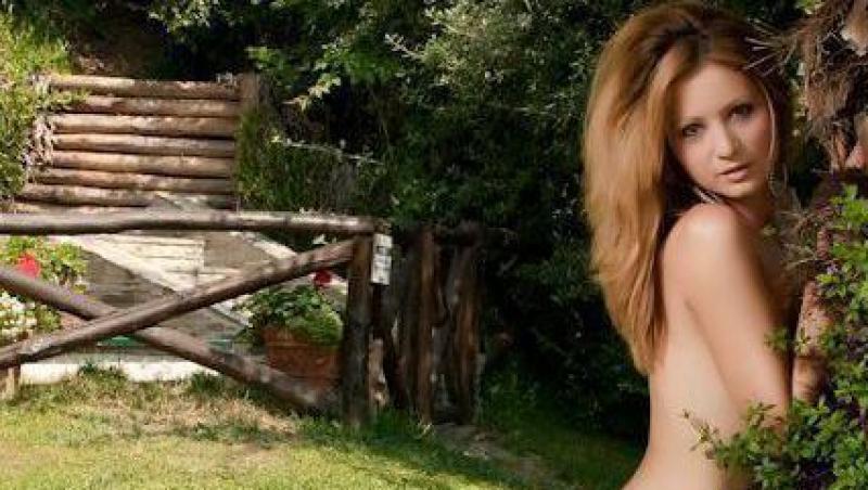 FOTO! Miss Facebook, pictorial fierbinte in Grecia!