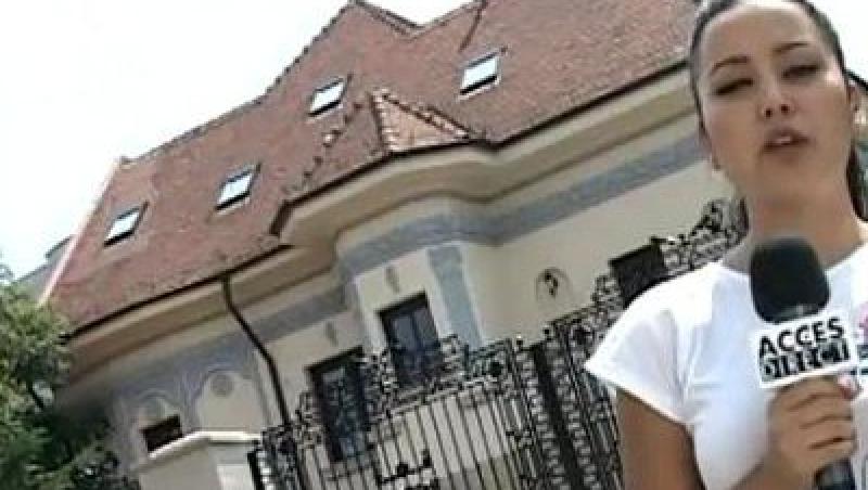 VIDEO! Vezi luxul de doua milioane de euro in care s-a mutat Adriana Bahmuteanu!