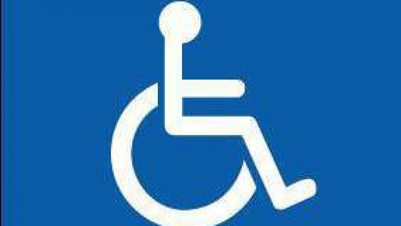 Funny: Un american a jefuit o banca din scaunul cu rotile