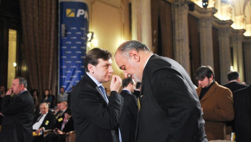 Crin Antonescu: Patriciu e un mincinos, Dan Voiculescu este partenerul meu