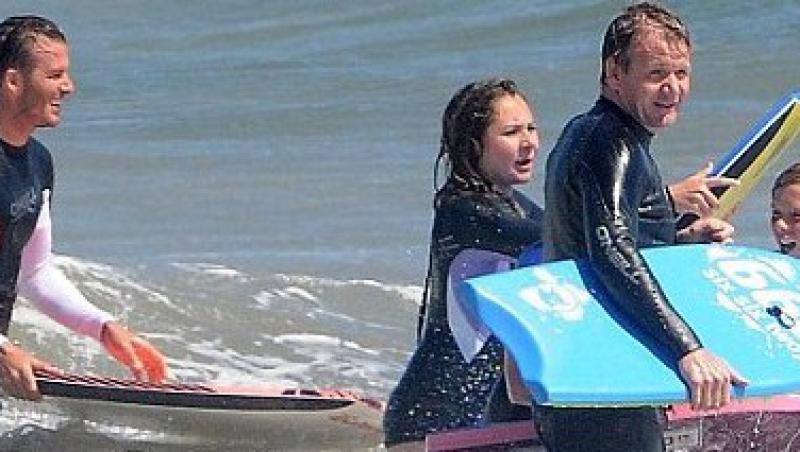 FOTO! Copiii Beckham si Ramsay, la surfing in Malibu